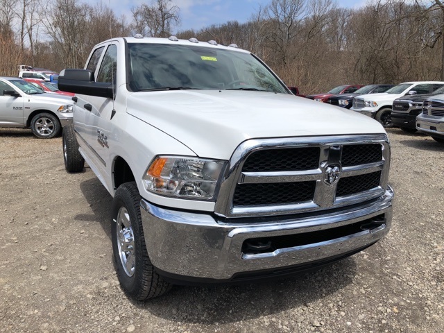 New 2018 RAM 3500 SRW 10K GVWR Chassis Cab Tradesman Crew Cab 10K in ...